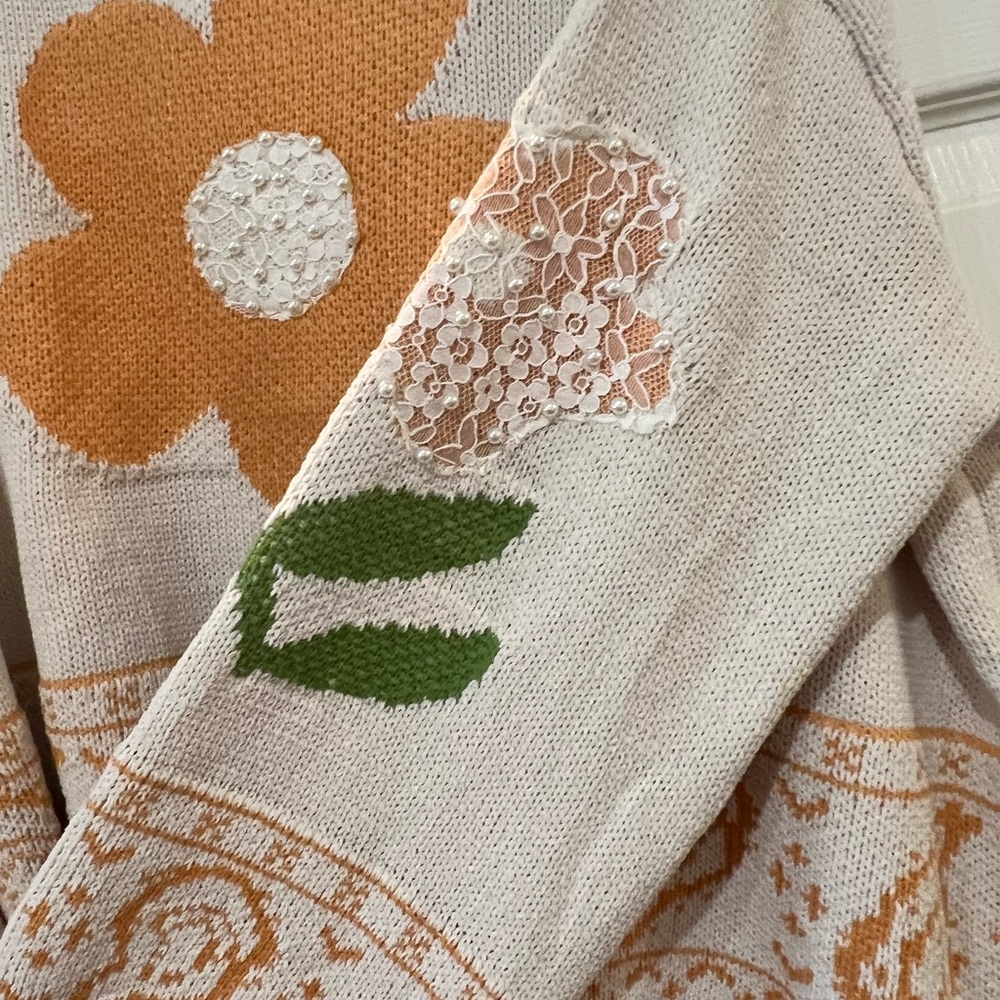 POL Cream and Orange lace appliqué Floral Sweater - Picture 5 of 5